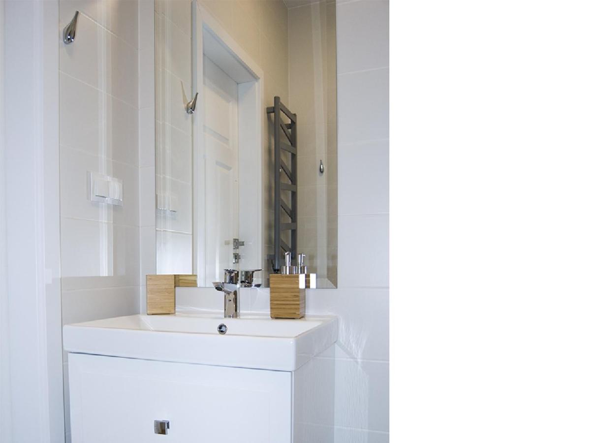 Apartament Na Jeziornej كارتوزي المظهر الخارجي الصورة